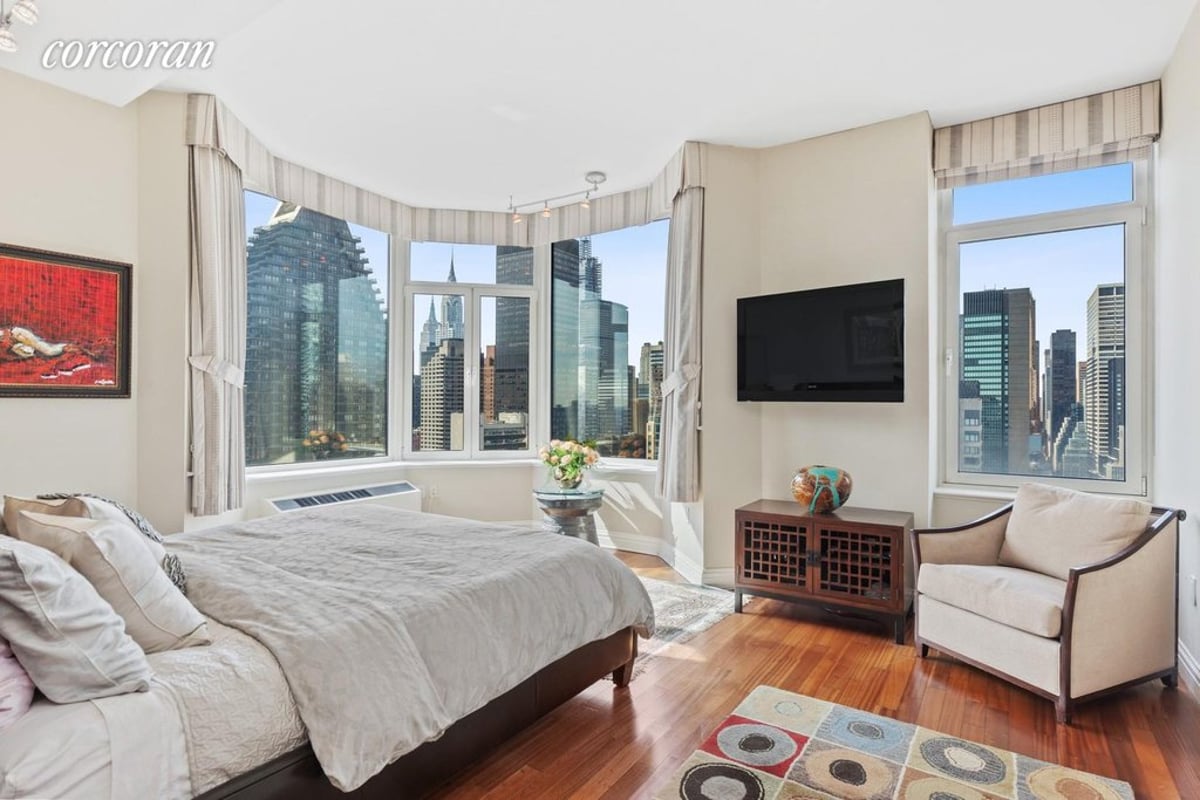 Photo for Grand Beekman - 400 East 51St Street Condominium in Midtown East, Manhattan