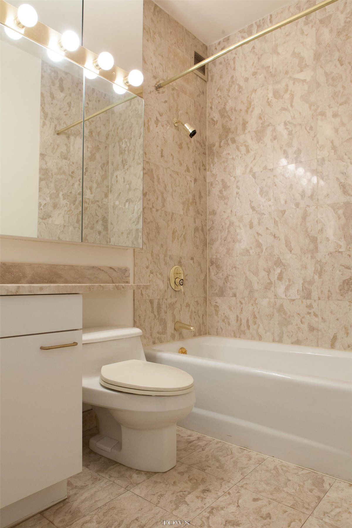 Photo for The Belaire - 524 East 72nd Street Condominium in Upper East Side, Manhattan