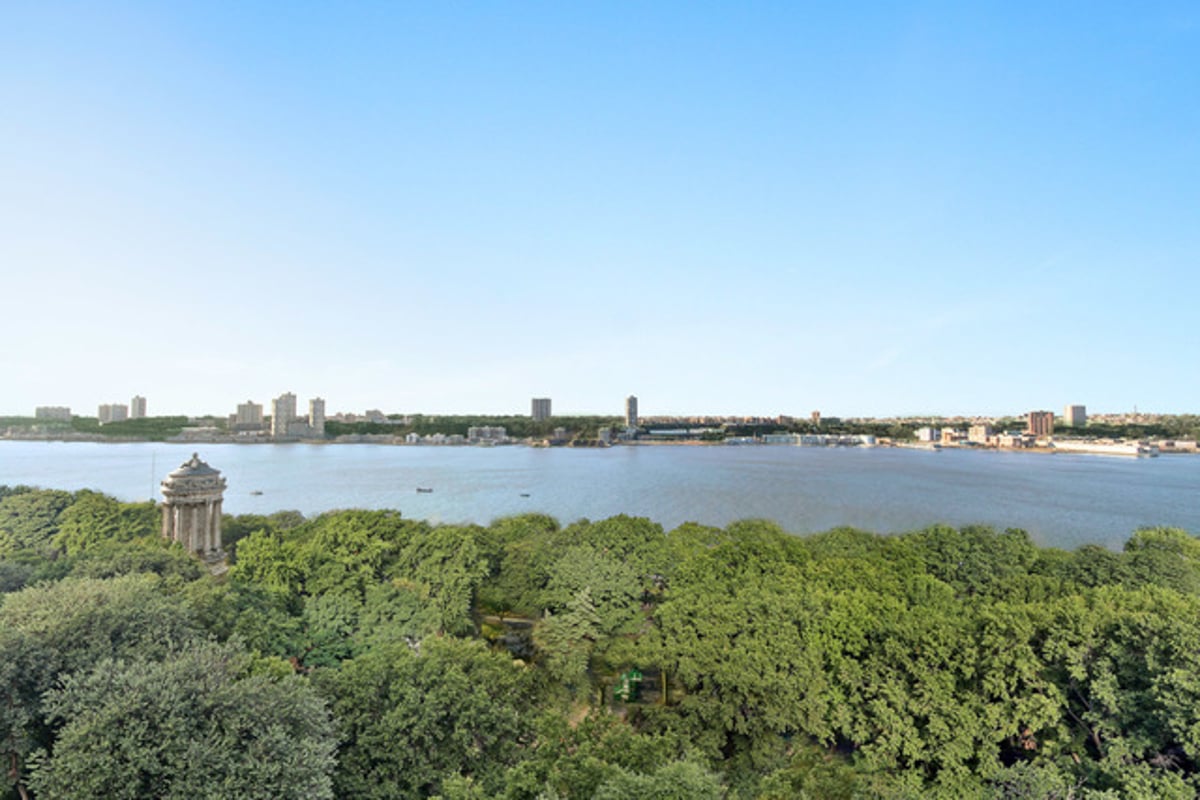 Photo for 180 RIVERSIDE DRIVE - 180 Riverside Drive Cooperative in Upper West Side, Manhattan