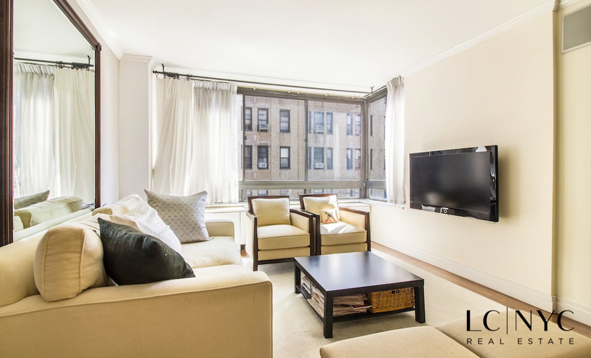 Photo for The Bromley - 225 West 83rd Street Condominium in Upper West Side, Manhattan