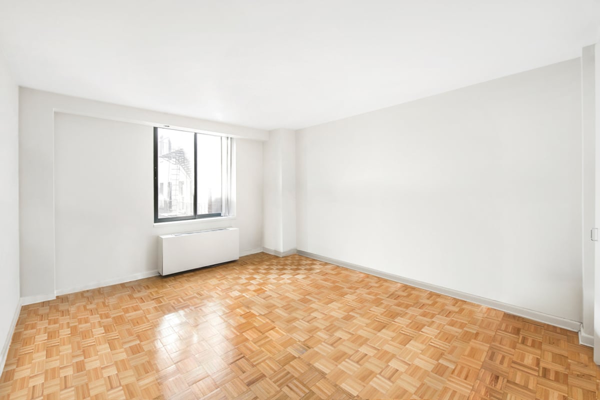 Photo for The Paladin - 300 East 62nd Street Condominium in Upper East Side, Manhattan