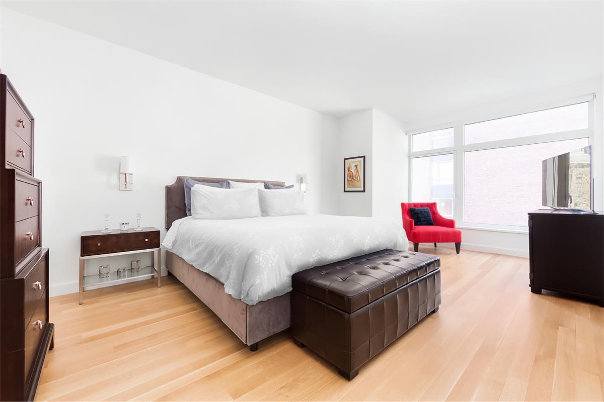 Photo for The Laurel - 400 East 67th Street Condominium in Upper East Side, Manhattan