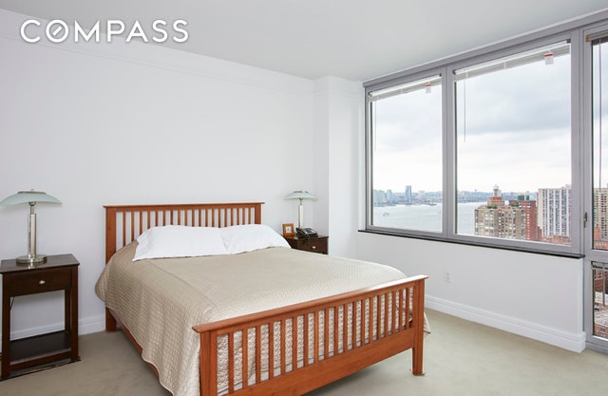 Photo for The Ritz-Carlton Residences - 10 Little West Street Condominium in Battery Park City, Manhattan