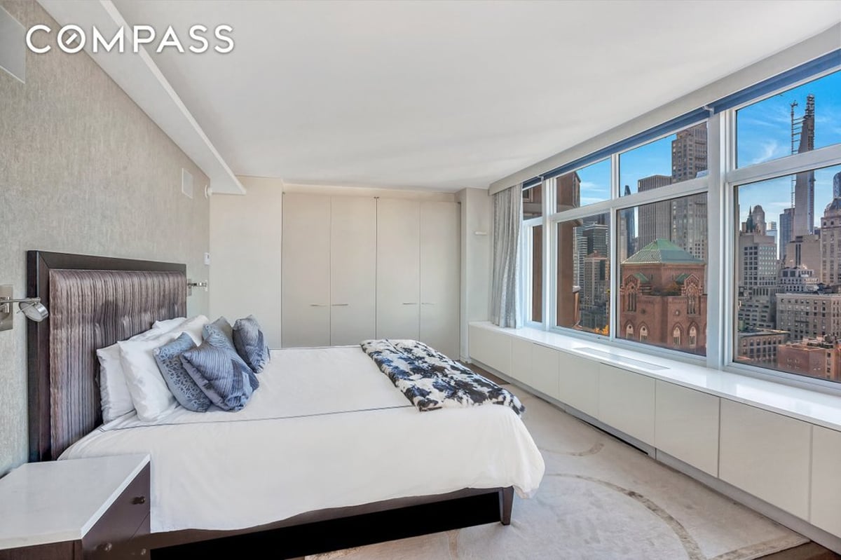 Photo for The Royale - 188 East 64th Street Condominium in Upper East Side, Manhattan