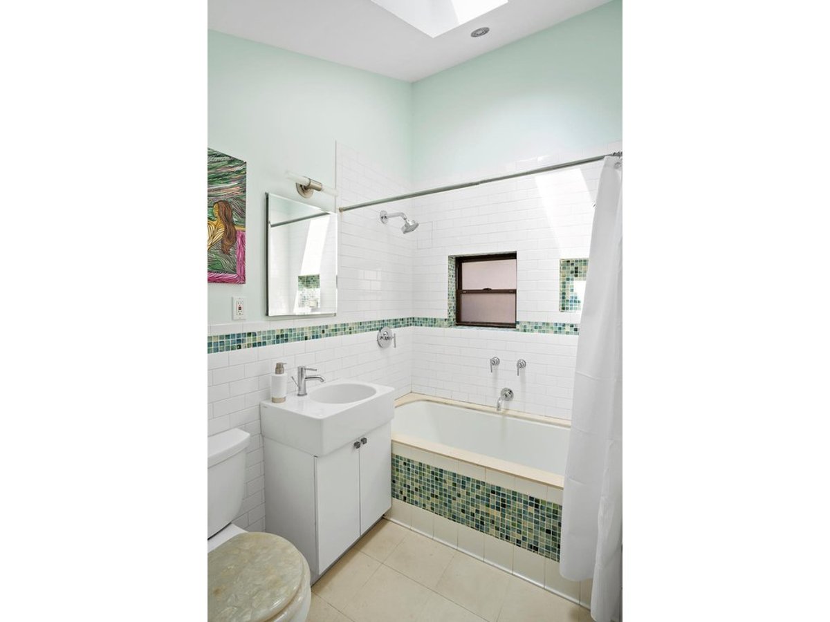 Photo for 307 West 20th Street - 307 West 20th Street Cooperative in Chelsea, Manhattan