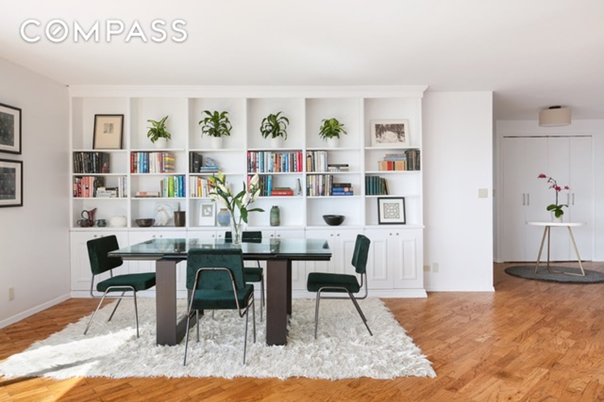 Photo for Carnegie Hill Tower - 40 East 94th Street Condominium in Carnegie Hill, Manhattan