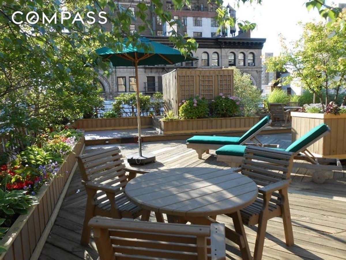 Photo for Waverly Mews - 23 Waverly Place Cooperative in Greenwich Village, Manhattan