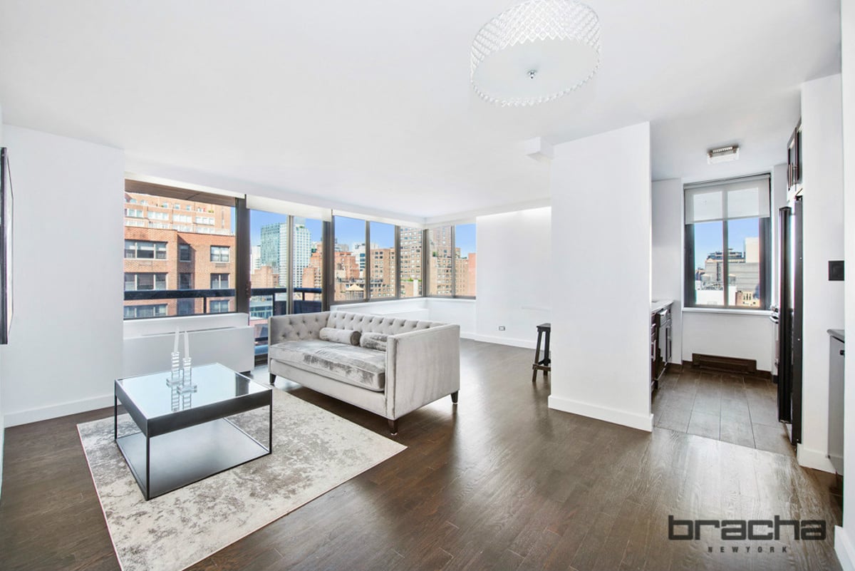 Photo for The Paladin - 300 East 62nd Street Condominium in Upper East Side, Manhattan