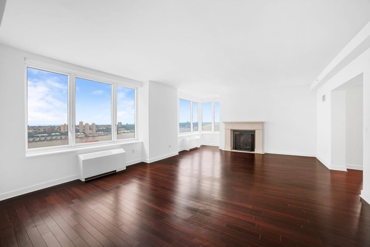 Photo for The Rushmore - 80 Riverside Boulevard Condominium in Upper West Side, Manhattan