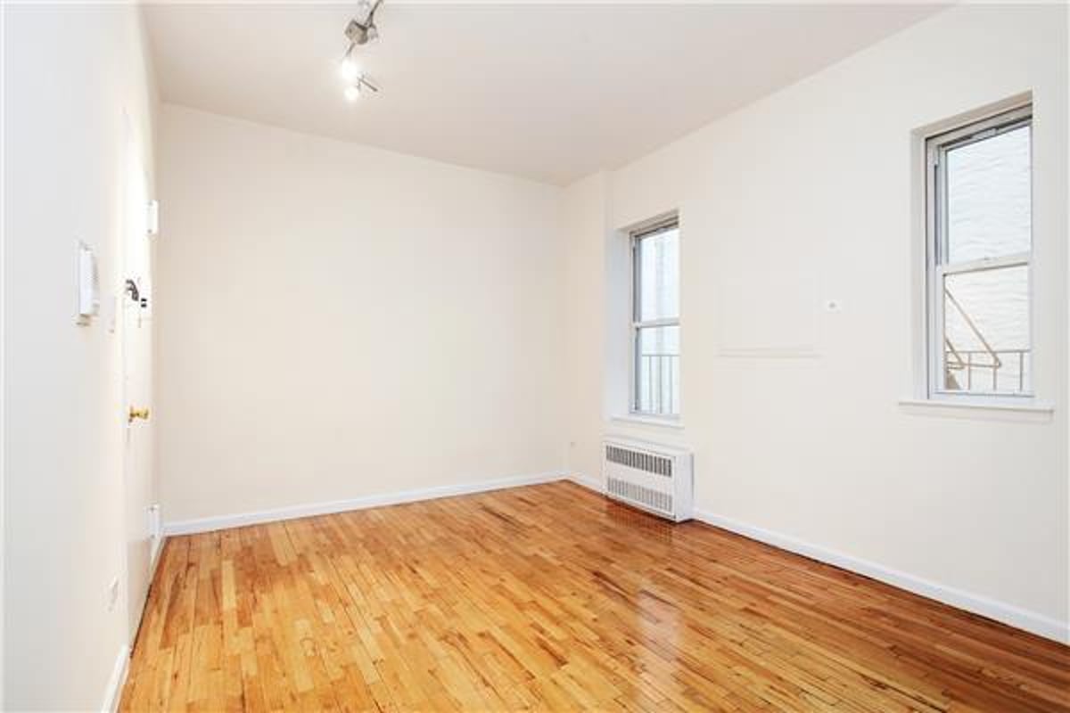 Photo for The Clement Clarke - 140 West 22nd Street Condominium in Chelsea, Manhattan