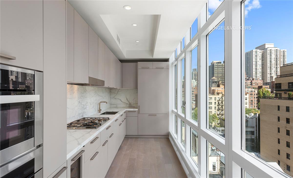 Photo for Halcyon - 305 East 51St Street Condominium in Midtown East, Manhattan