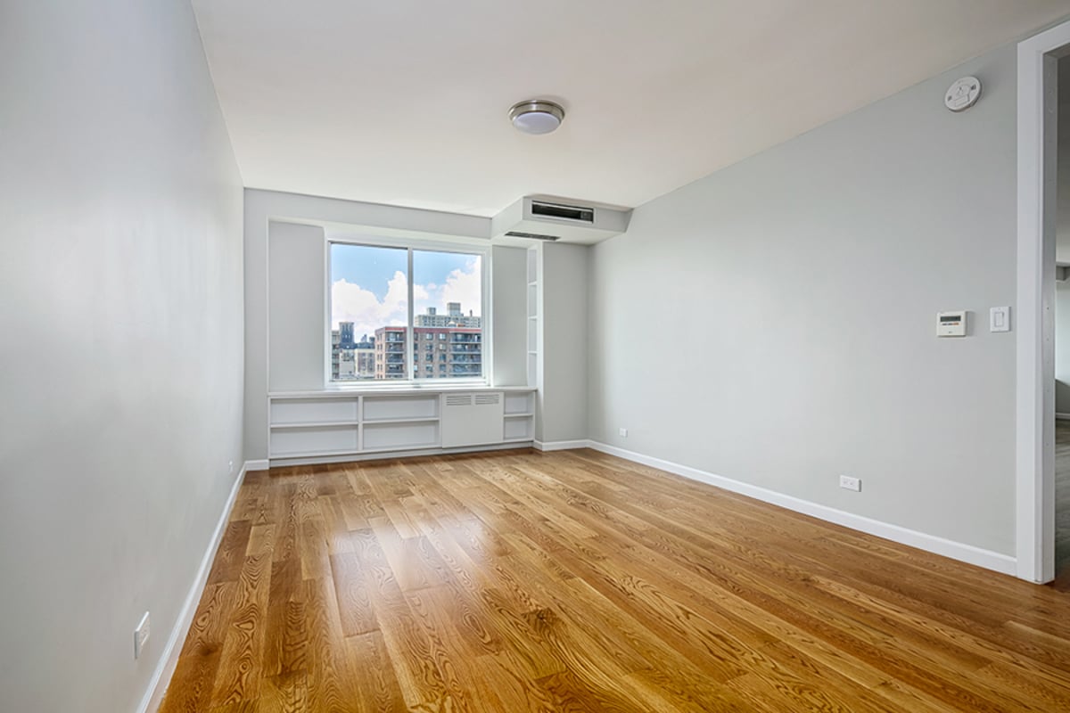 Photo for CPW Towers - 400 Central Park West Condominium in Upper West Side, Manhattan