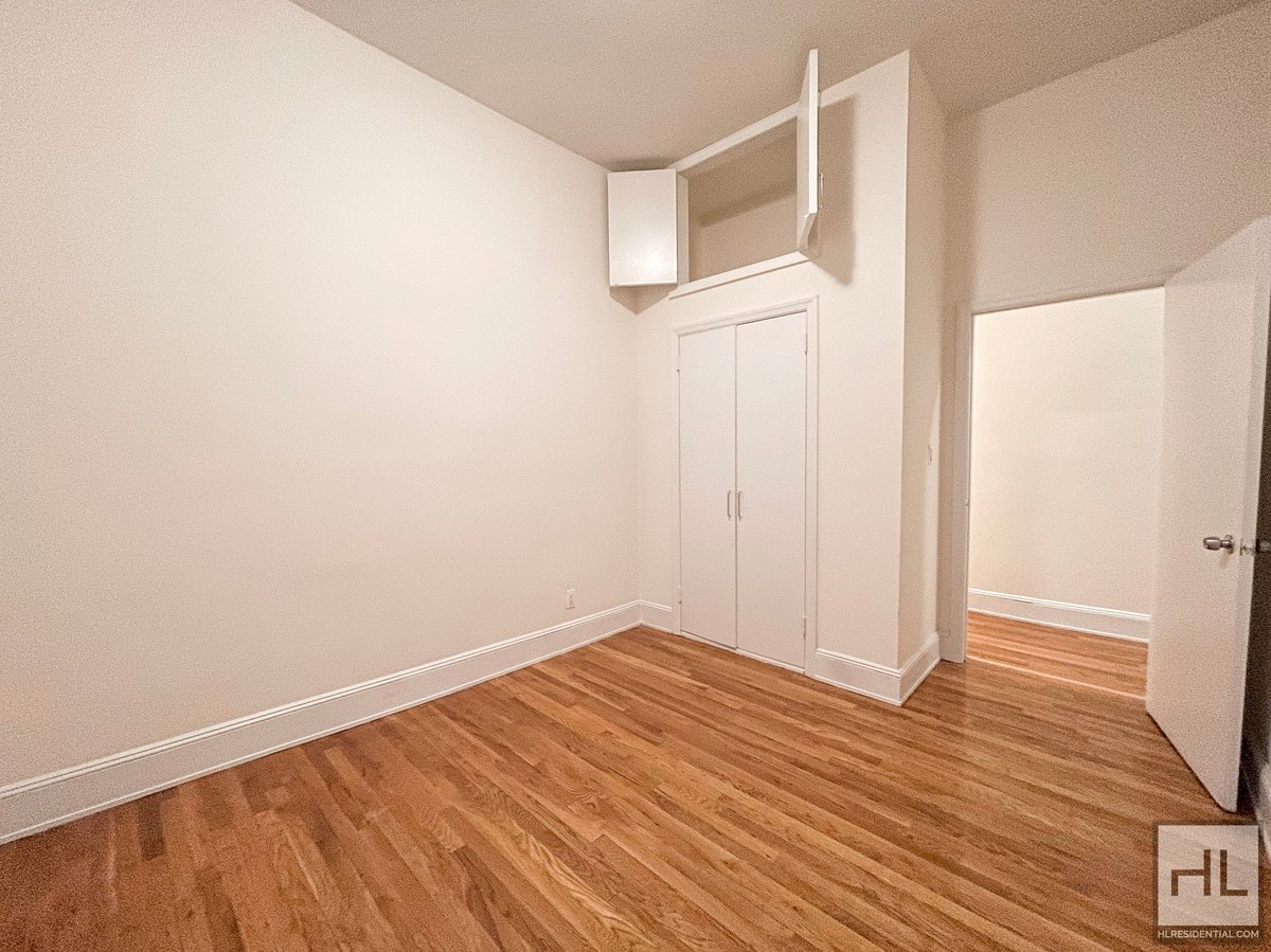 Photo for 130 East 24 Street - 130 East 24th Street Rental Building in Flatiron, Manhattan