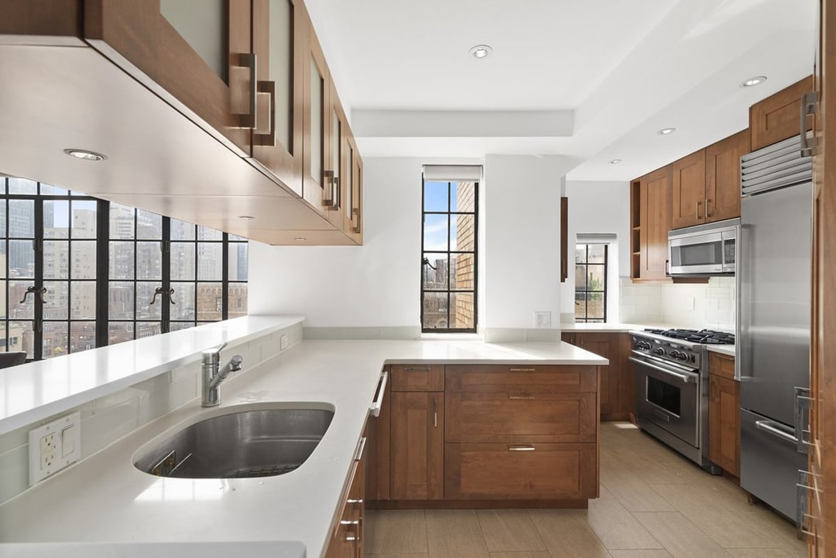 Photo for 10 Park Avenue - 10 Park Avenue Cooperative in Murray Hill, Manhattan