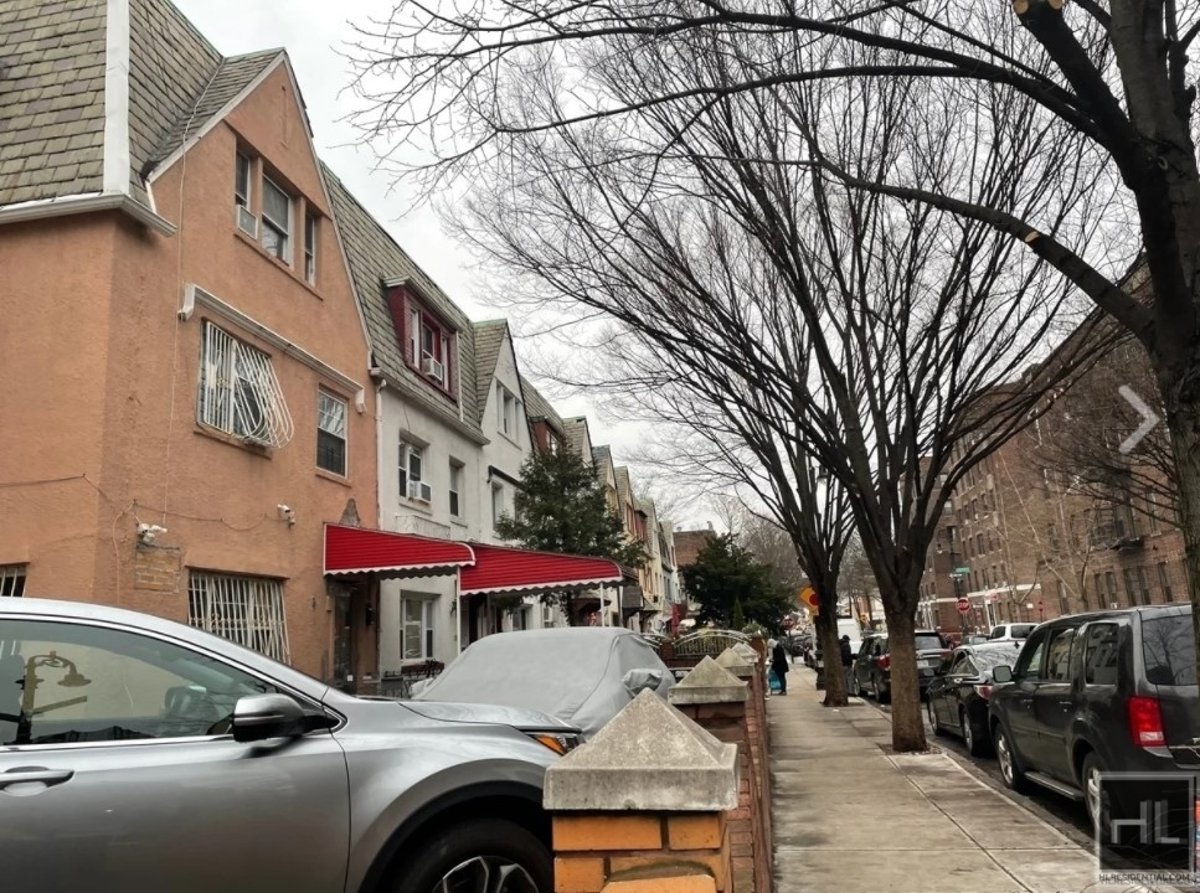 XXL ROOM FOR RENT NEWKIRK AVENUE PRIME DITMAS PARK Rental NYC Real