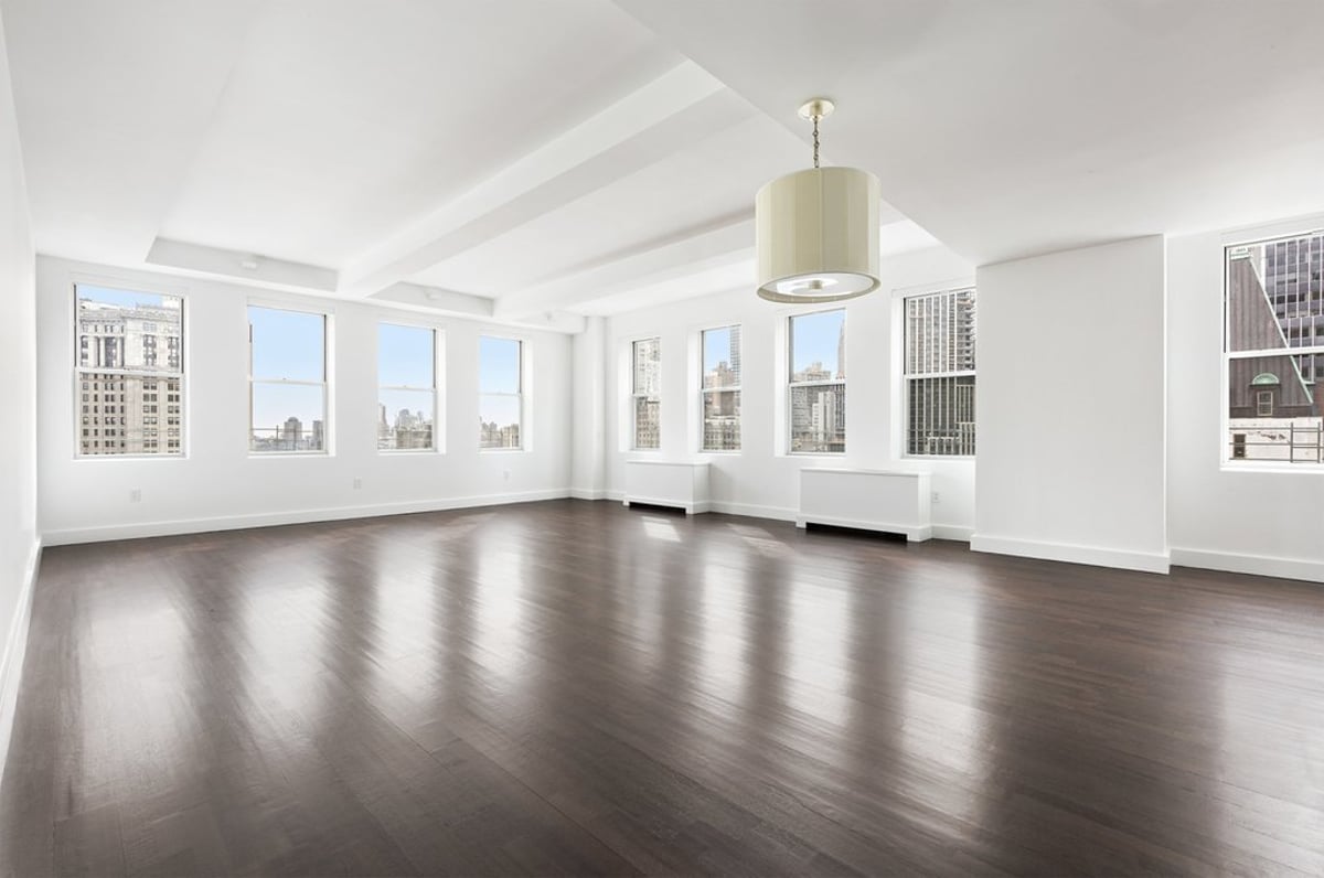 Broadway Rental NYC Real Estate Brokerage