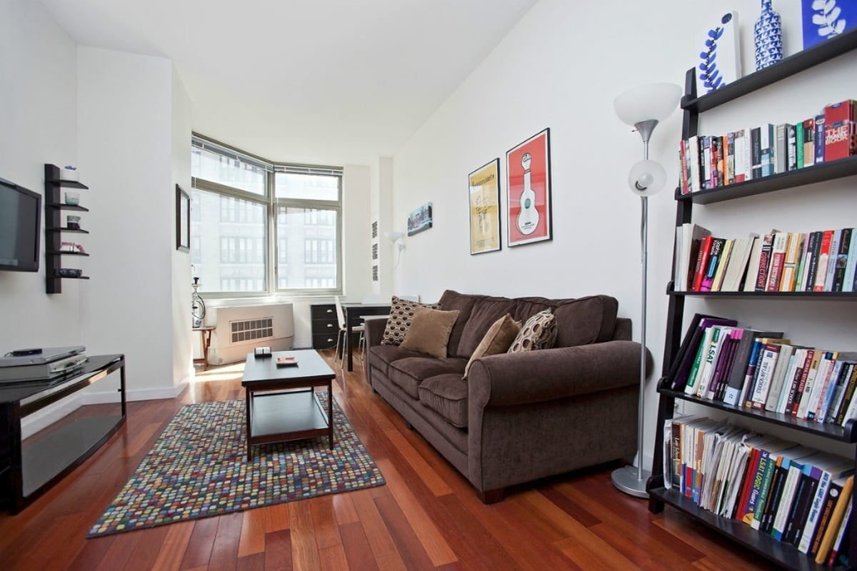 Photo for Crossing 23rd - 121 East 23rd Street Condominium in Gramercy Park, Manhattan