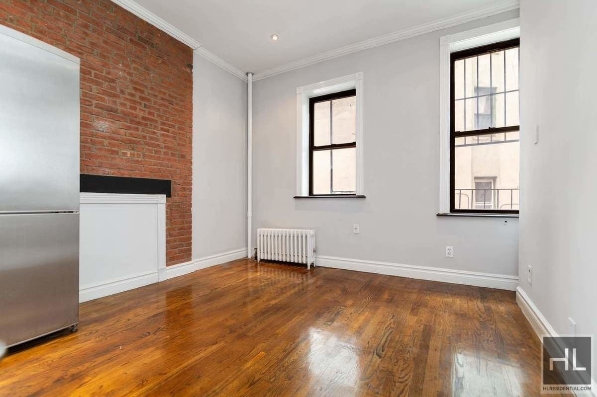 Lower East Side / 2 BR, 1 BA / Washer & Dryer Rental NYC Real