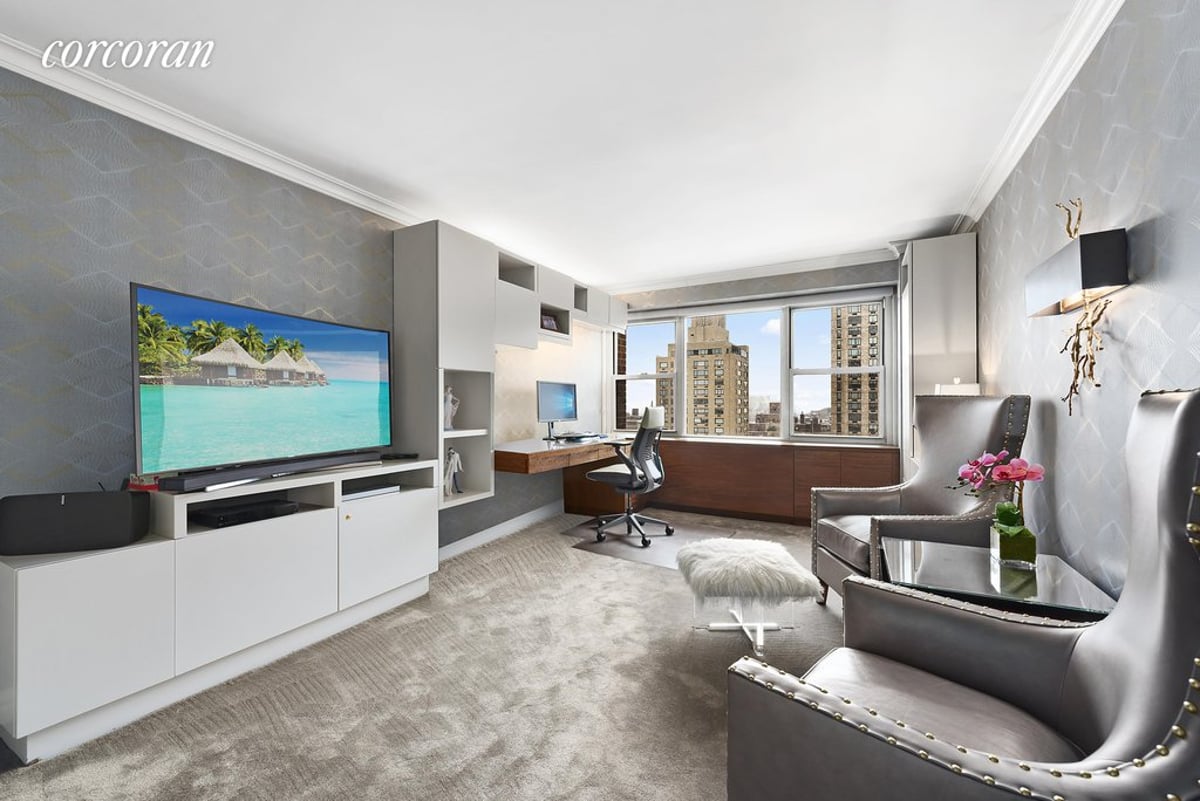 Photo for The Savoy - 111 East 85th Street Cooperative in Upper East Side, Manhattan