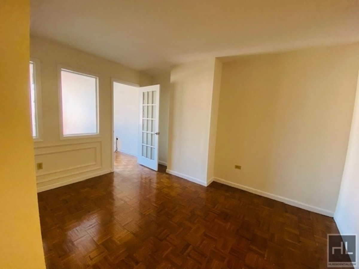 Photo for Sequoia - 222 West 14th Street Condominium in West Village, Manhattan