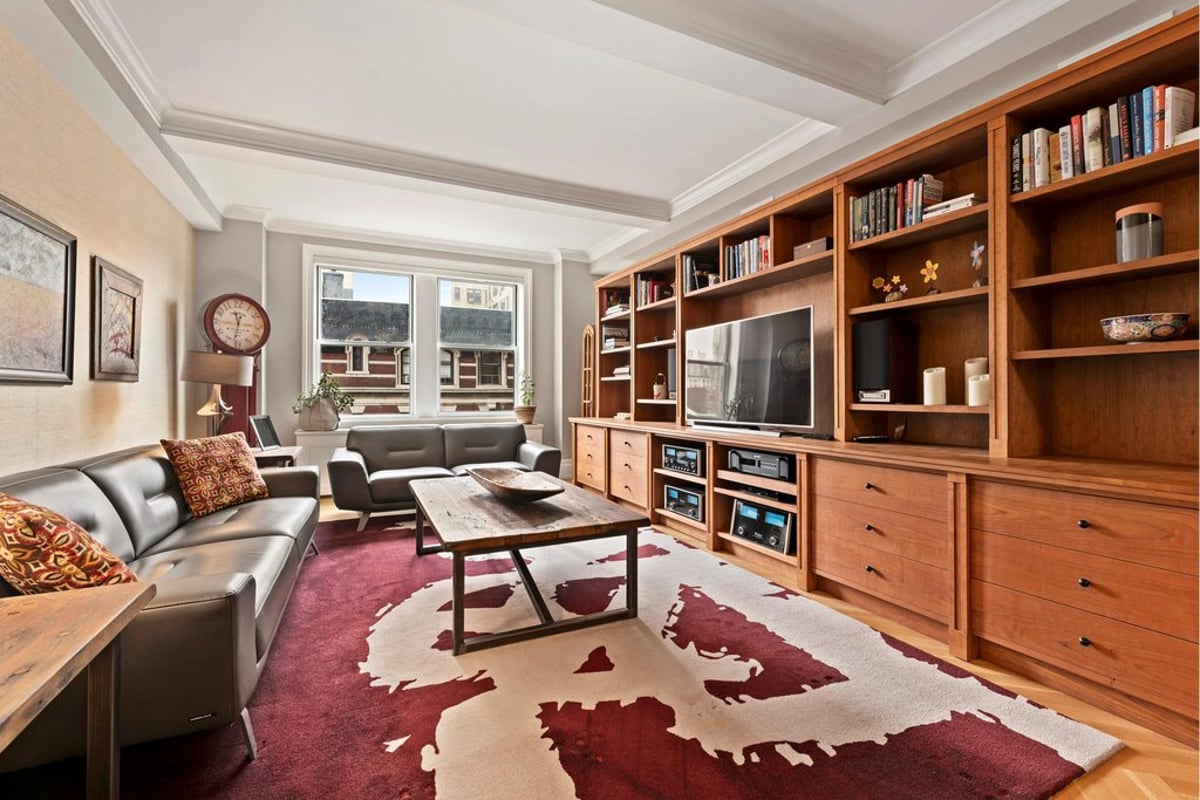 Photo for 845 West End Avenue - 845 West End Avenue Condominium in Upper West Side, Manhattan