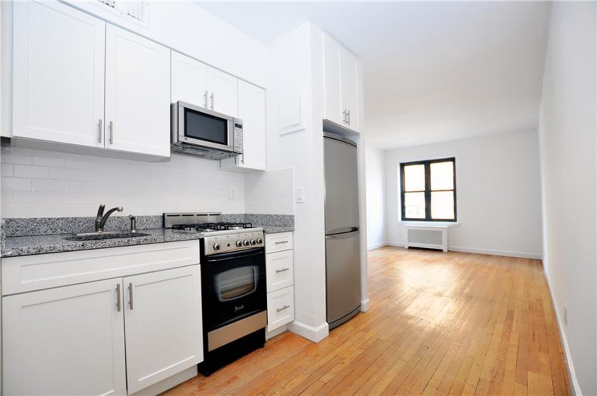 Photo for The Louis Philippe - 312 West 23rd Street Condominium in Chelsea, Manhattan