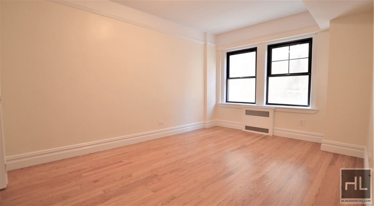 Photo for 95 Christopher Street - 95 Christopher Street Rental Building in West Village, Manhattan