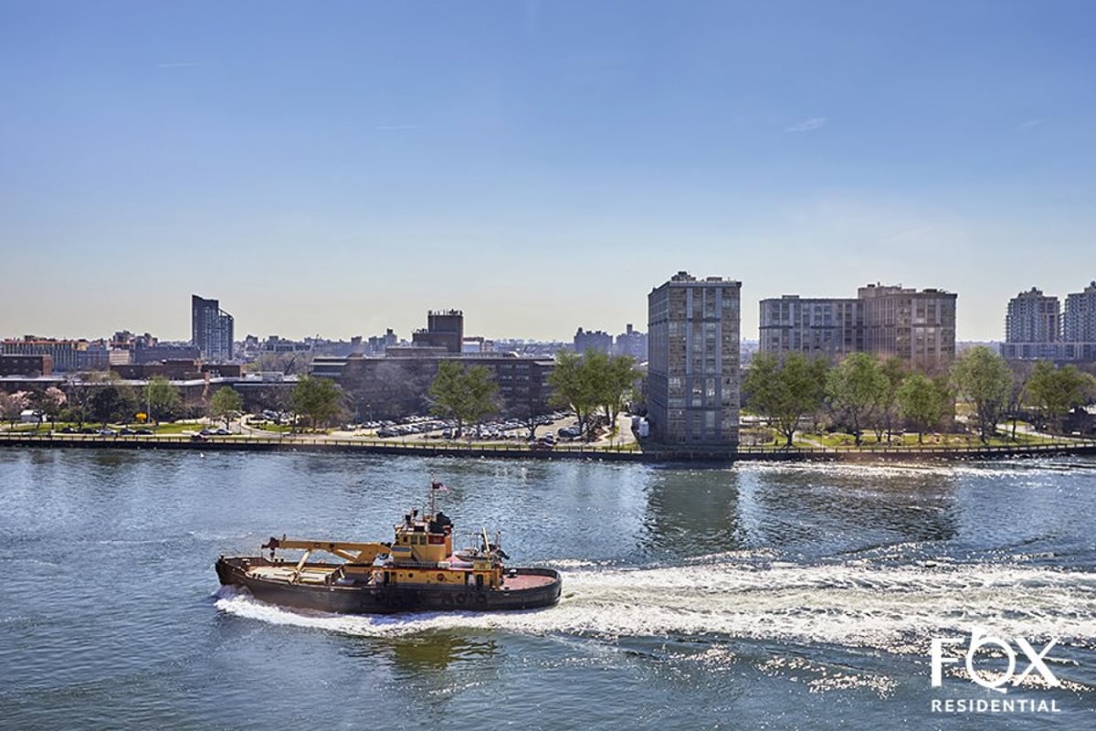 Photo for The Regatta - 21 South End Avenue Condominium in Battery Park City, Manhattan