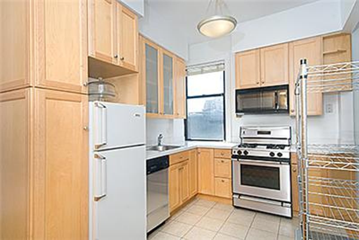 Photo for 105 East 15th Street - 105 East 15th Street Cooperative in Union Square, Manhattan