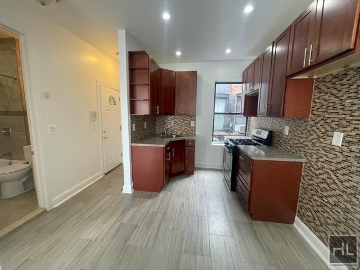 At this price, in East Flatbush, Luxury 1 bedroom apt is definitely