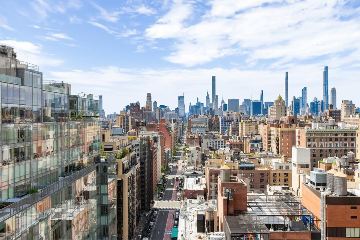 Photo for Park Avenue Court - 120 East 87th Street Condominium in Upper East Side, Manhattan