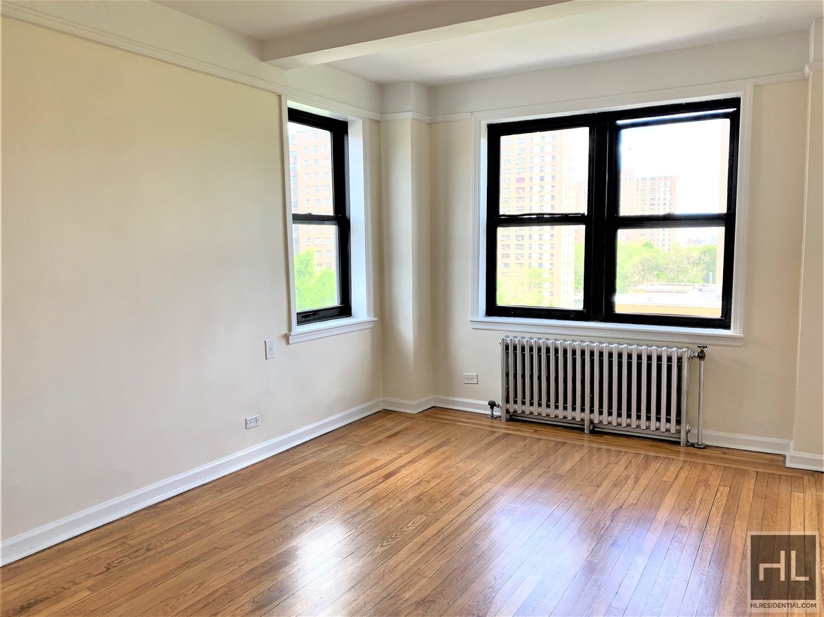 Photo for 850 AMSTERDAM AVENUE - 850 Amsterdam Avenue Rental Building in Upper West Side, Manhattan