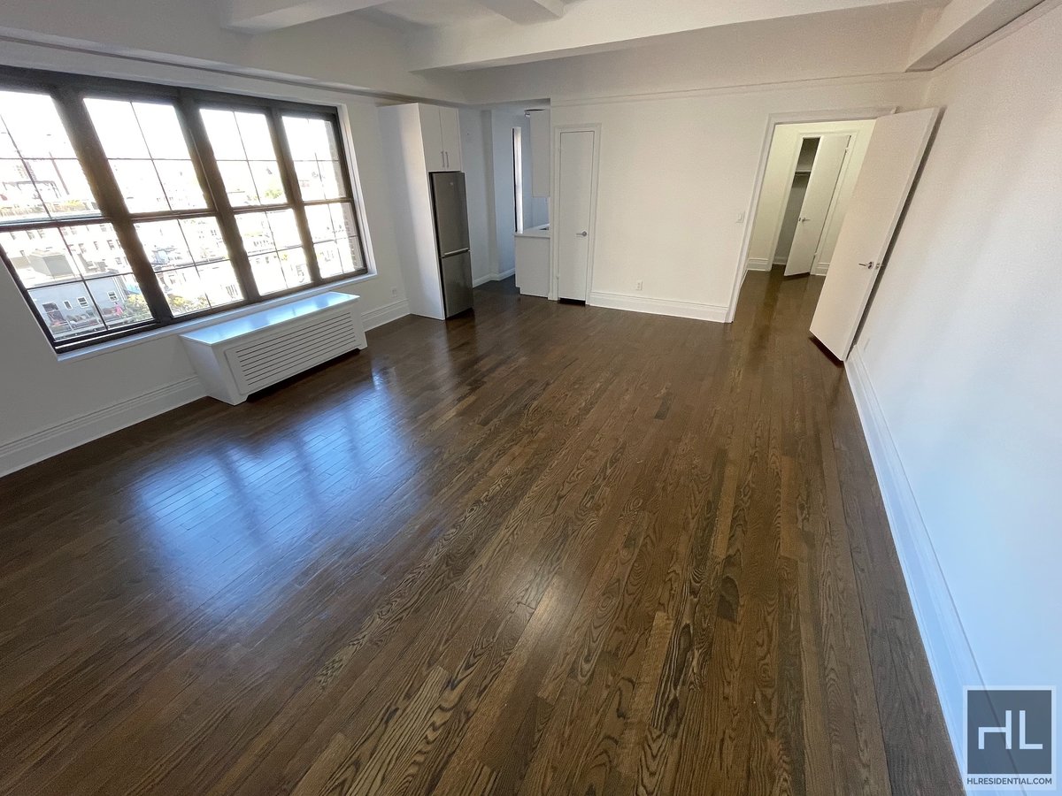 Photo for 160 WEST 73 STREET - 160 West 73rd Street Rental Building in Upper West Side, Manhattan