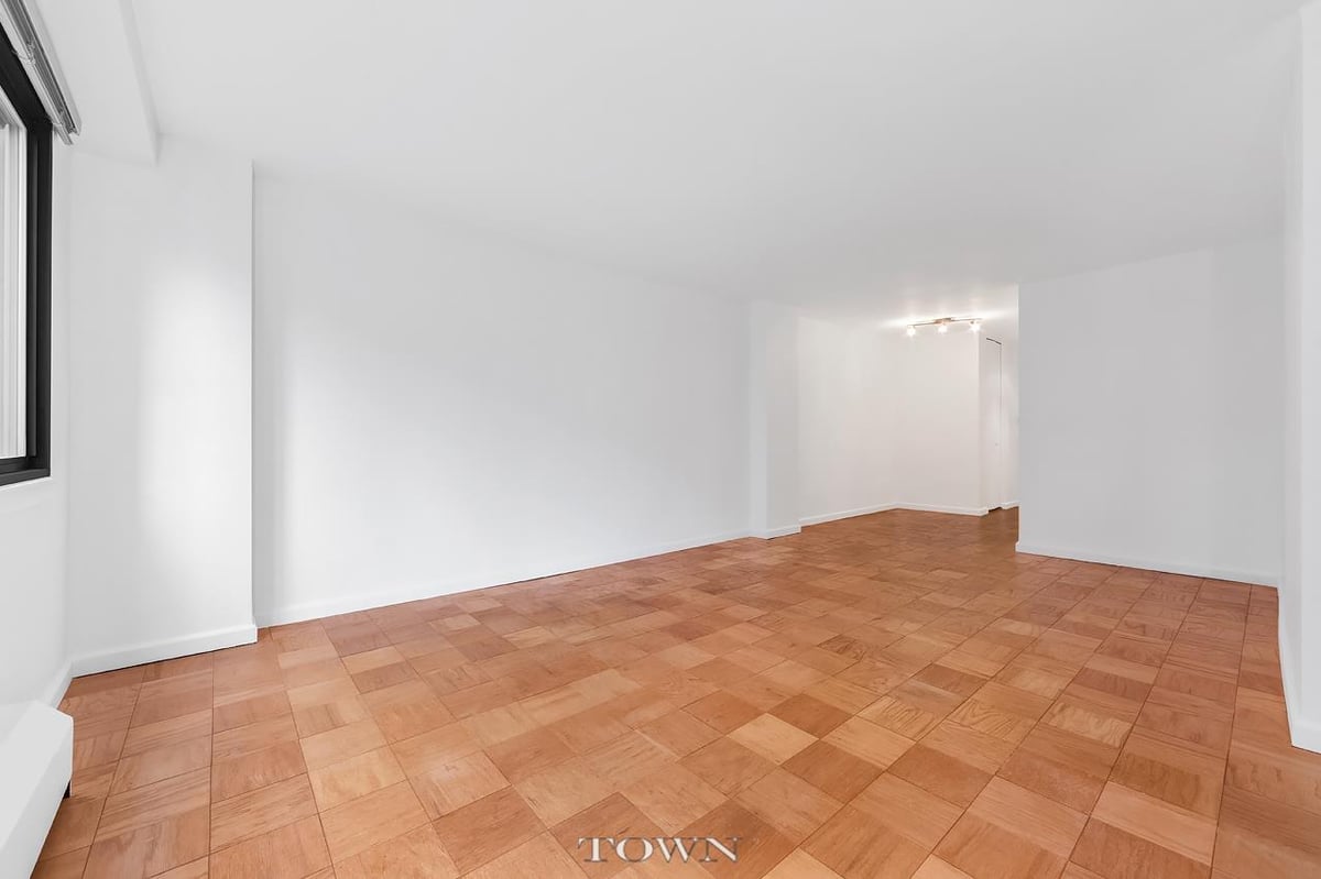 Photo for The Chelsea Lane - 16 West 16th Street Cooperative in Flatiron, Manhattan