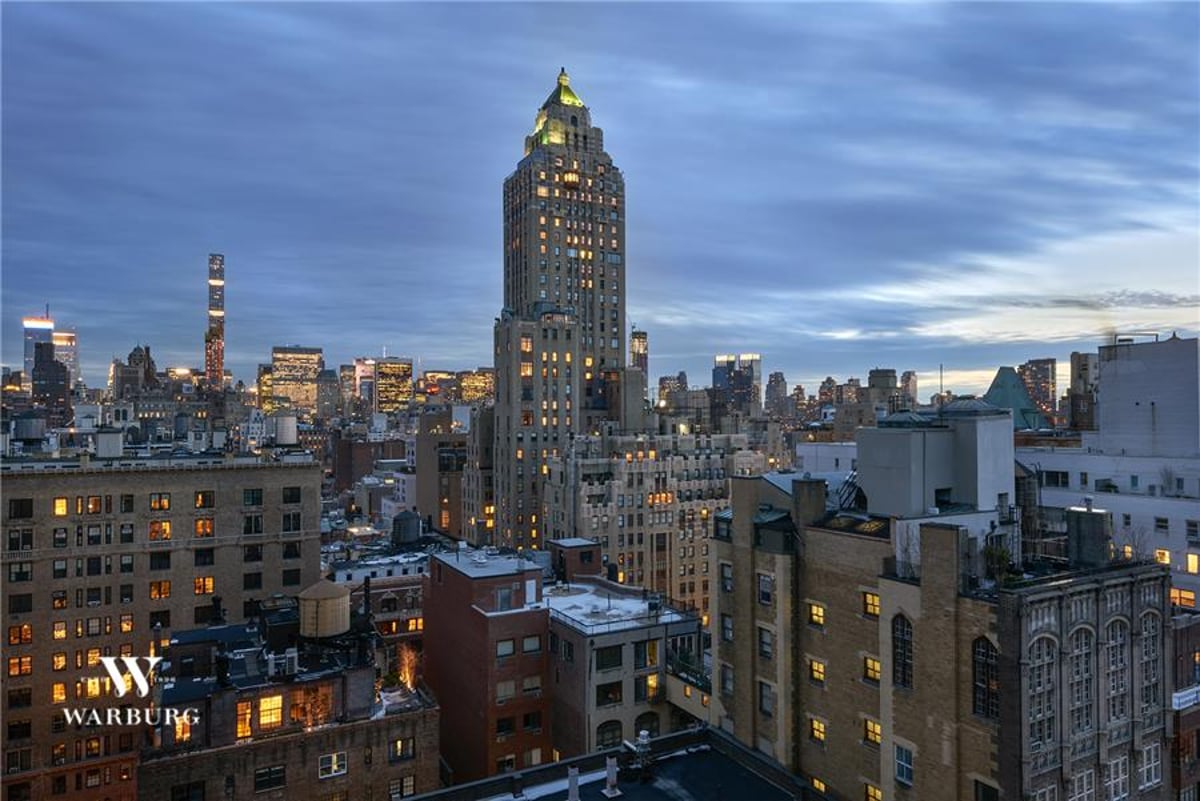 Photo for 888 Park Avenue - 888 Park Avenue Cooperative in Upper East Side, Manhattan