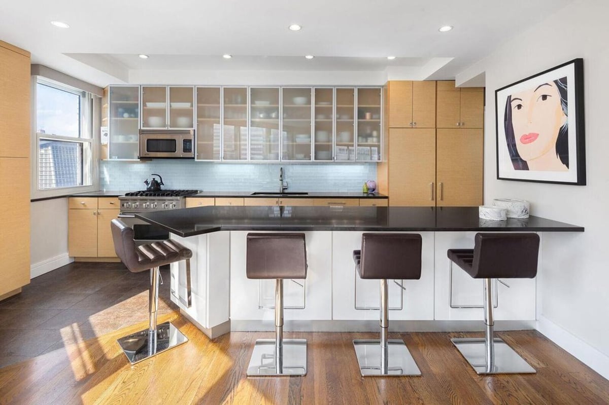 Photo for Blair House - 200 East 58th Street Condominium in Midtown East, Manhattan