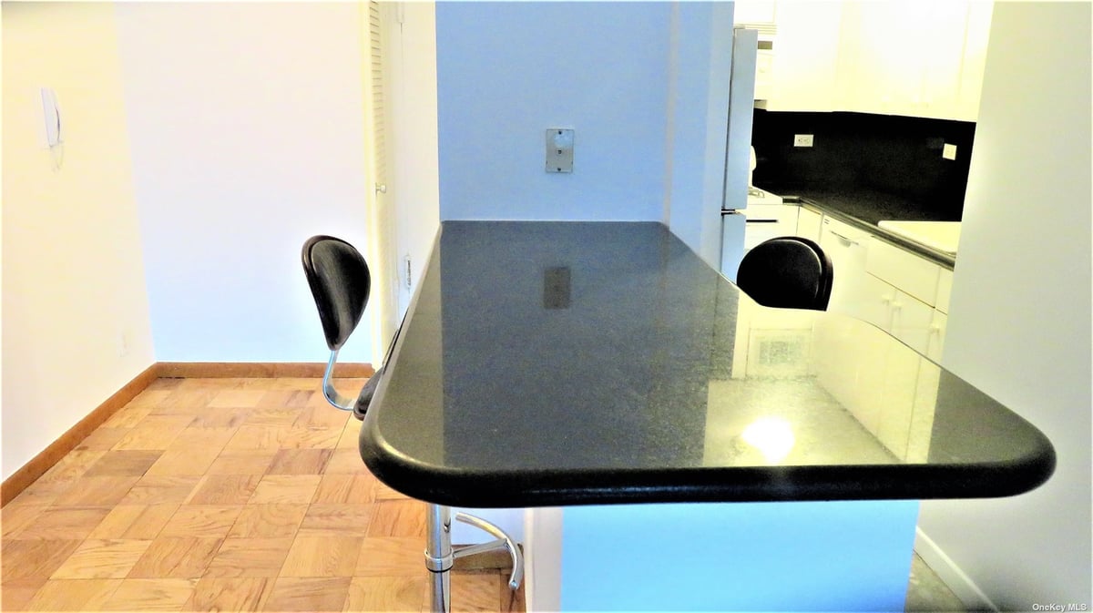 Photo for The Hawthorne - 211 East 53rd Street Condominium in Midtown East, Manhattan