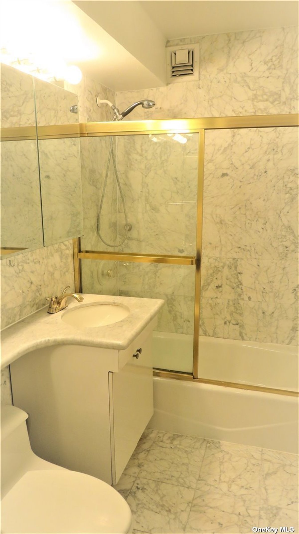 Photo for The Hawthorne - 211 East 53rd Street Condominium in Midtown East, Manhattan