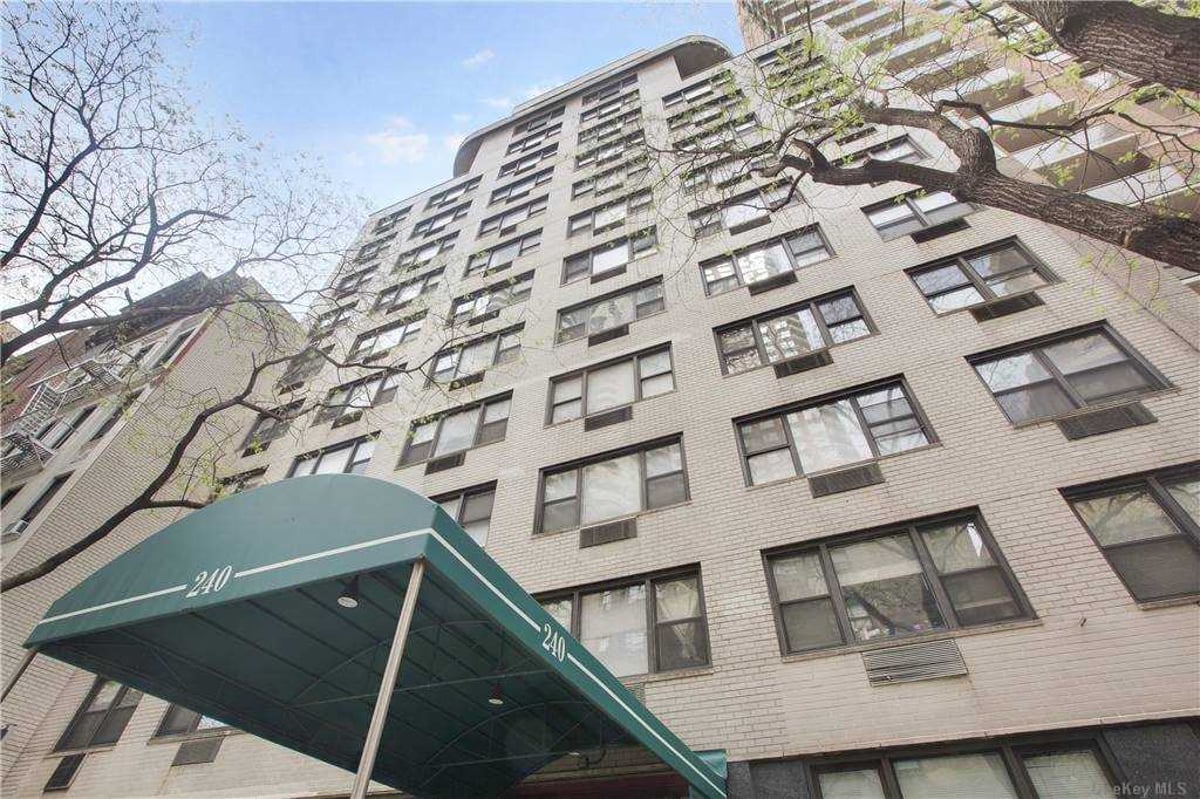 Photo for 240 East 46th Street - 240 East 46th Street Condominium in Midtown East, Manhattan