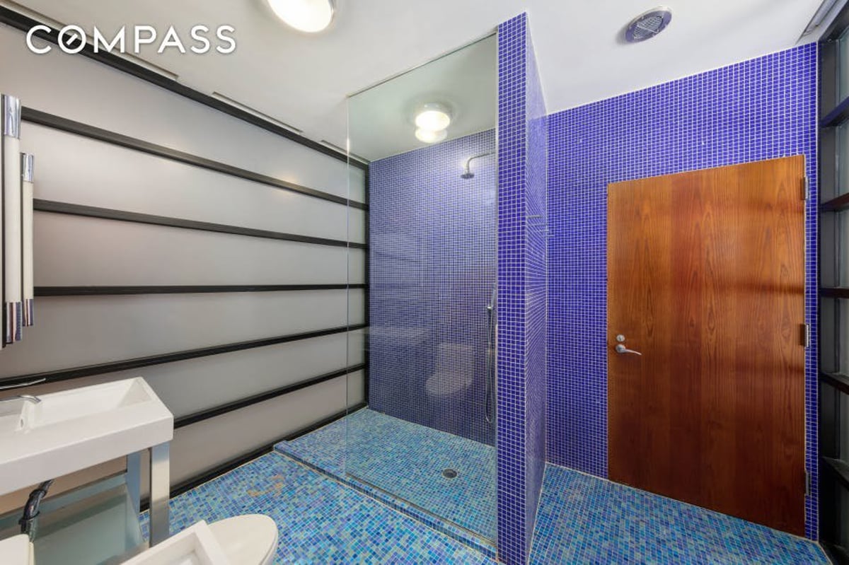 Photo for DUANE PARK LOFTS - 166 Duane Street Condominium in Tribeca, Manhattan