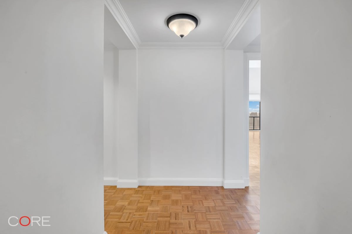 Photo for 100 United Nations Plaza - 100  United Nations Plaza Condominium in Midtown East, Manhattan