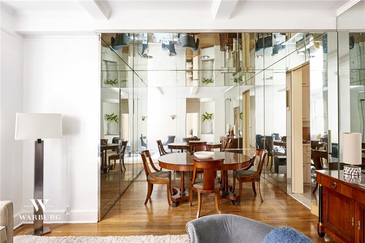 Photo for 1060 Park Avenue - 1060 Park Avenue Cooperative in Upper East Side, Manhattan