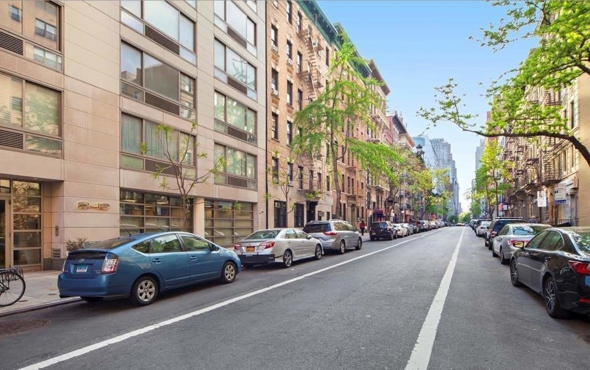 Photo for 242 East 25th Street - 242 East 25th Street Cooperative in Gramercy Park, Manhattan