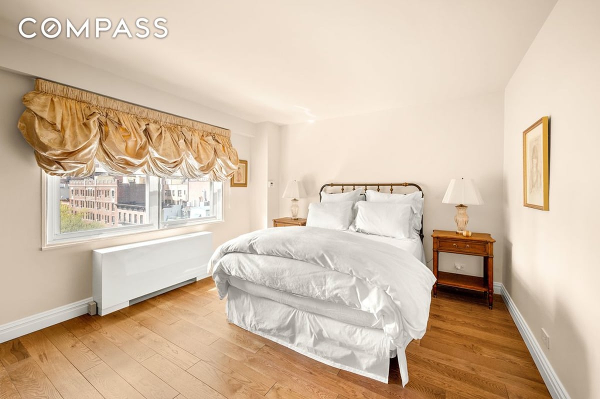 Photo for Emery Towers - 400 East 77th Street Cooperative in Lenox Hill, Manhattan