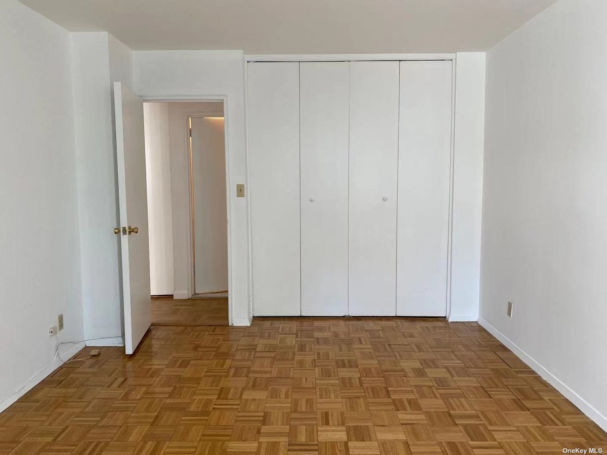 Photo for Blair House - 200 East 58th Street Condominium in Midtown East, Manhattan