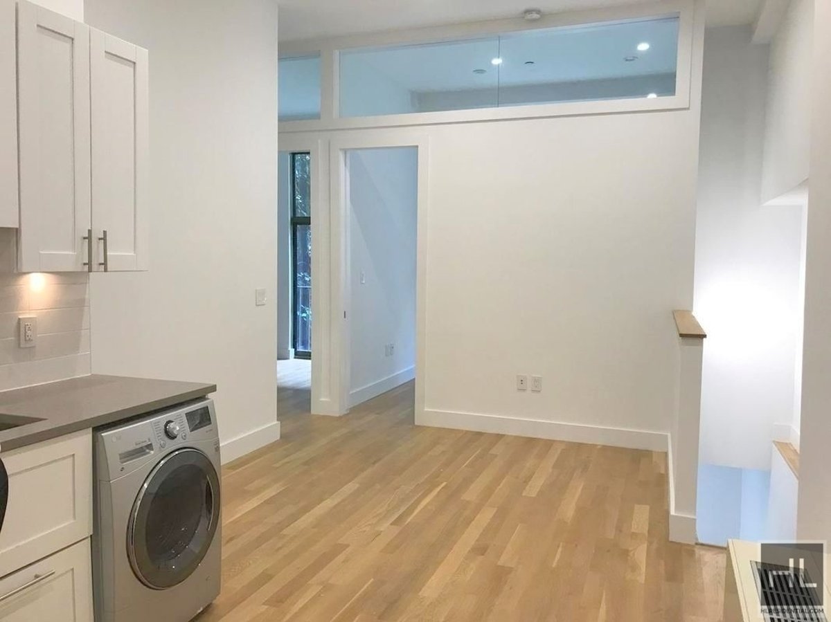 Photo for 210 East 22nd - 210 East 22nd Street Rental Building in Gramercy Park, Manhattan