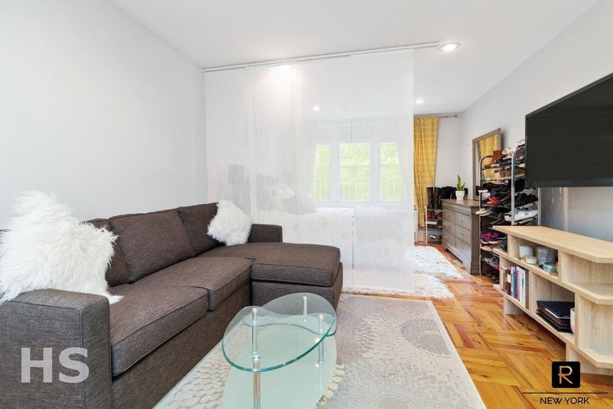 Photo for 130 Hicks Street - 130 Hicks Street Cooperative in Brooklyn Heights, Brooklyn