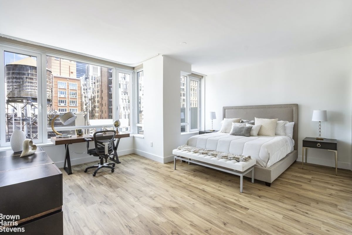 Photo for Onyx Chelsea - 261 West 28th Street Condominium in Chelsea, Manhattan