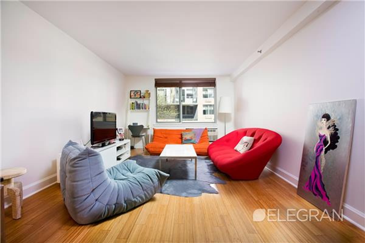 Photo for The 505 - 505 West 47th Street Condominium in Midtown West, Manhattan