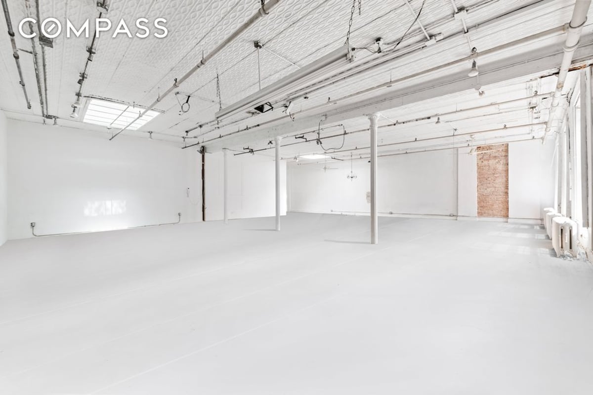 Photo for Diamond Duane - 137 Duane Street Condominium in Tribeca, Manhattan